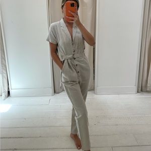 Amuse Society cotton/linen jumpsuit. Size L. Small blue marks noted in video/pic